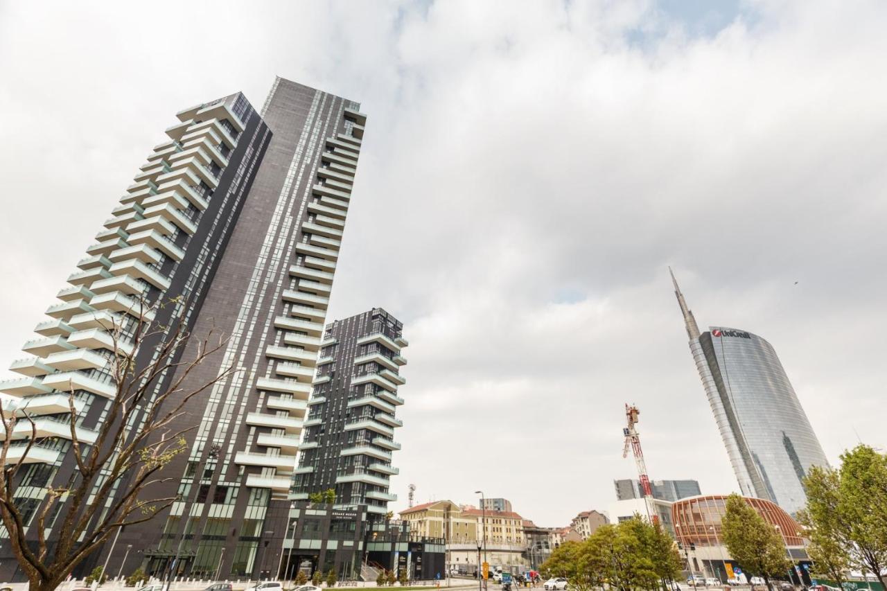 Stylish Elegant Suite In Torre Solaria With Exclusive Milan'S View 외부 사진