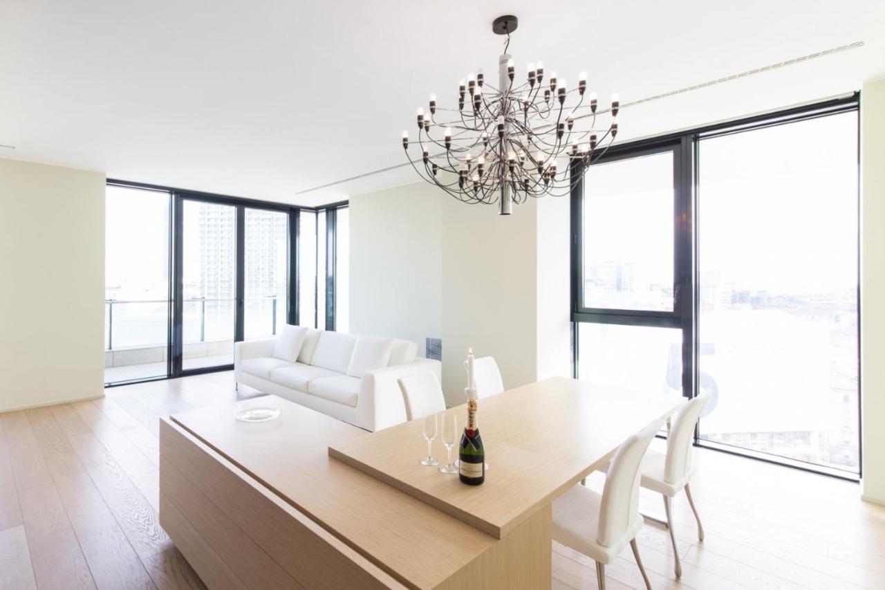 Stylish Elegant Suite In Torre Solaria With Exclusive Milan'S View 외부 사진